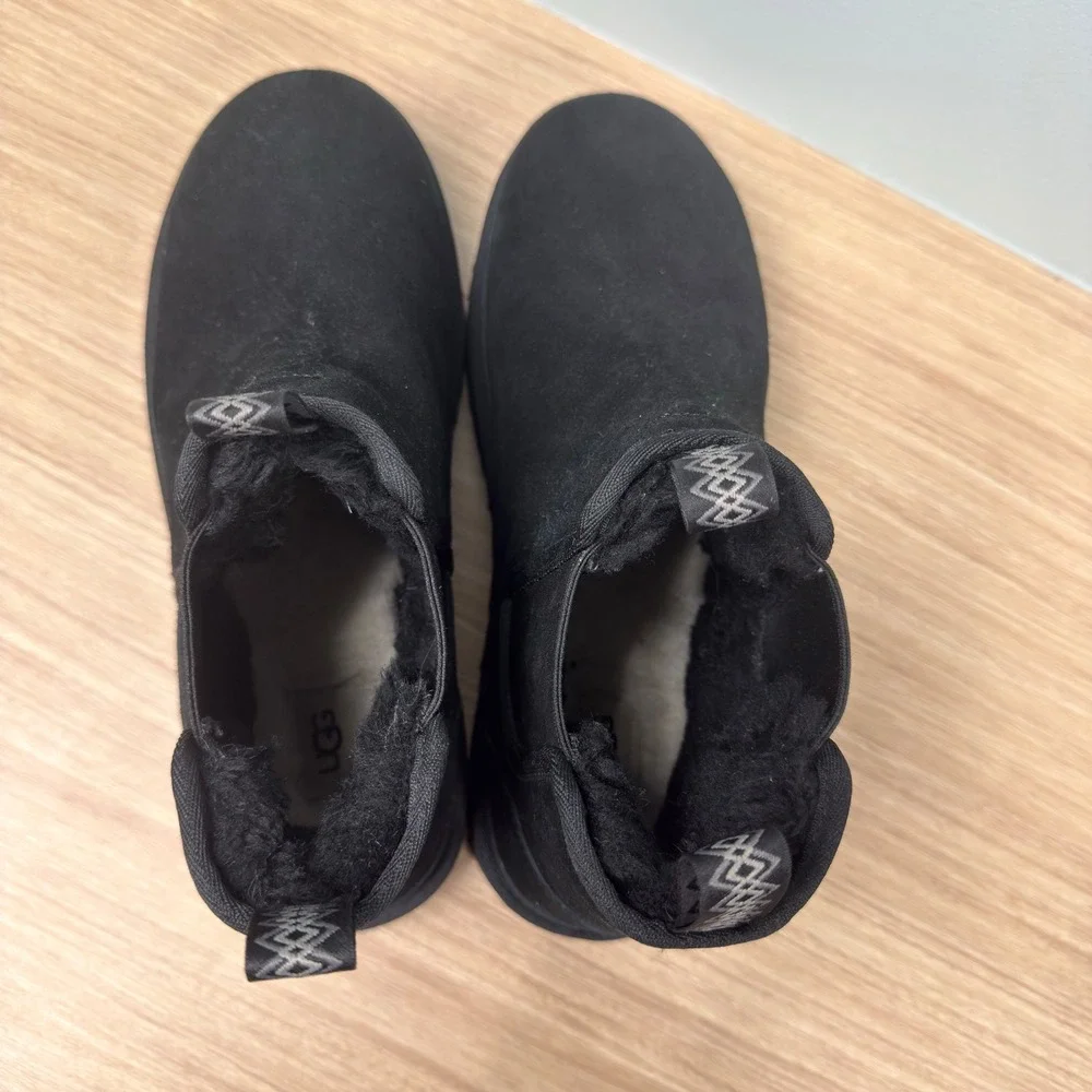 UGG Neumel Chelsea Suede Classic Boots Men's Size 13 Black